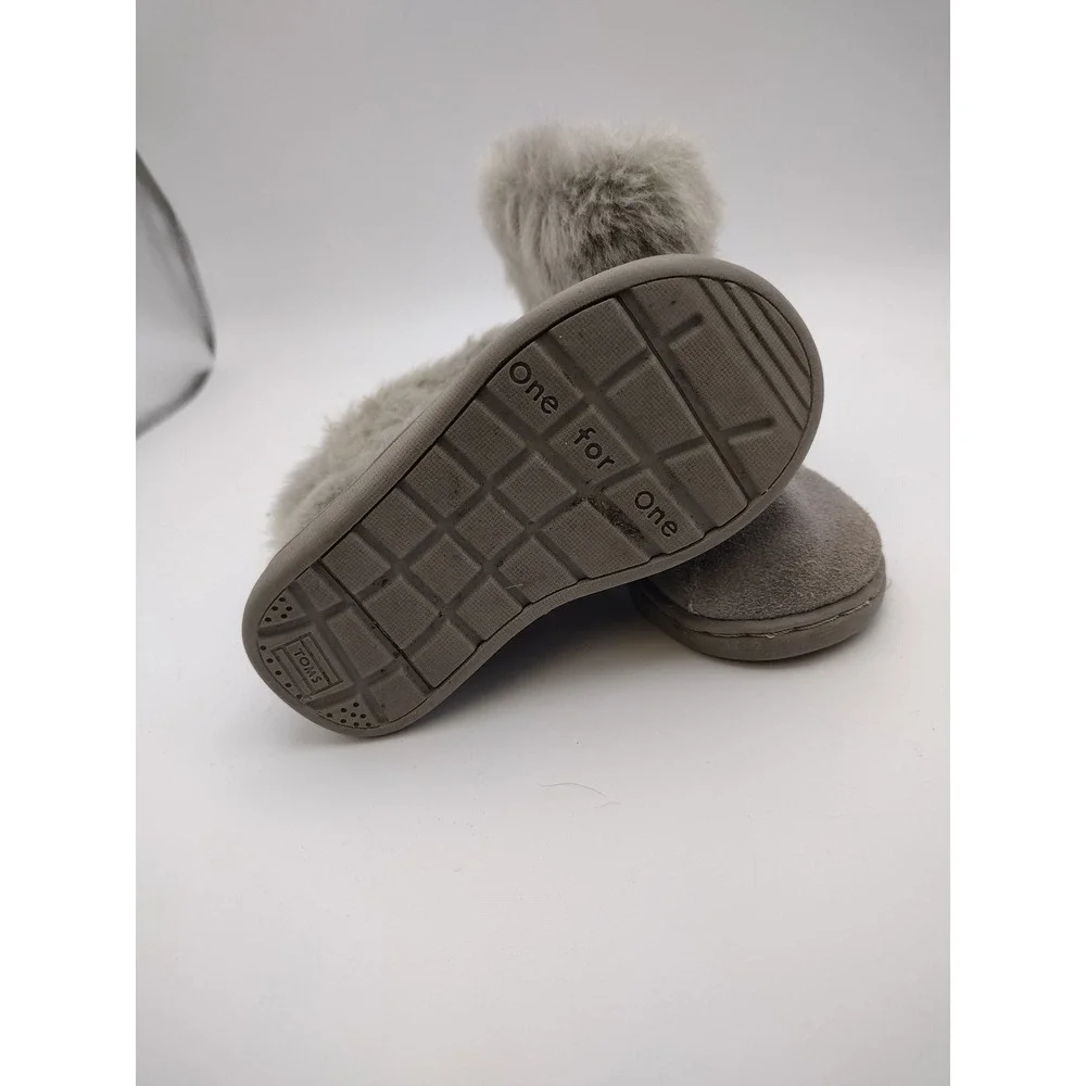TOMS Kids Nepal Grey Suede Faux Fur Trim Winter Boots Size 5 Toddler
